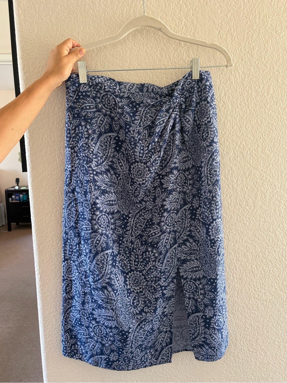 Madewell Navy and White Paisley Skirt boho style size 6